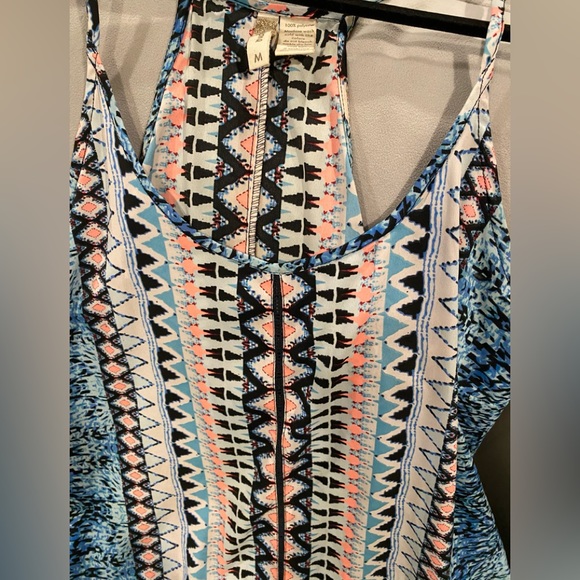 Japna tank top multi colored patterned slight split back hem size medium - Picture 5 of 7